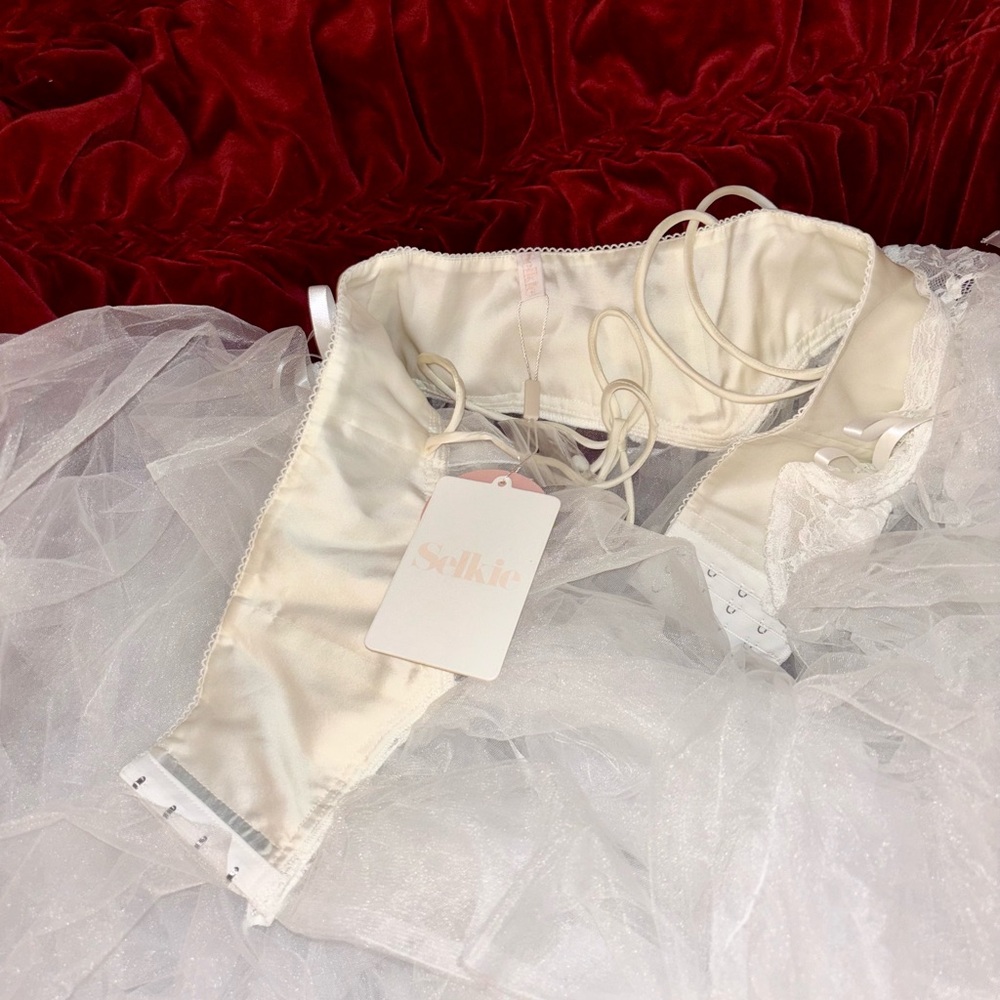 Selkie The Tulle Heroine Tournure NWT